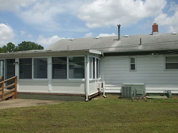 5th image of 505 Bunche Blvd