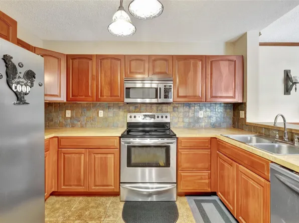 5821 Riverside Drive #304B2, Coral Springs, FL 33067
