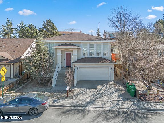 4th image of 561 Tarn Way