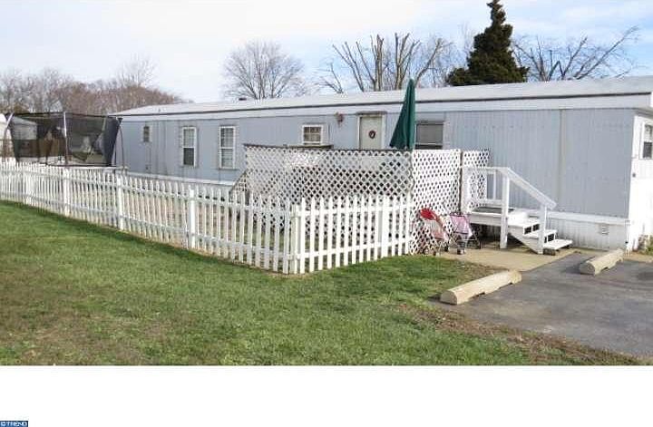 2nd image of 635 Village Dr