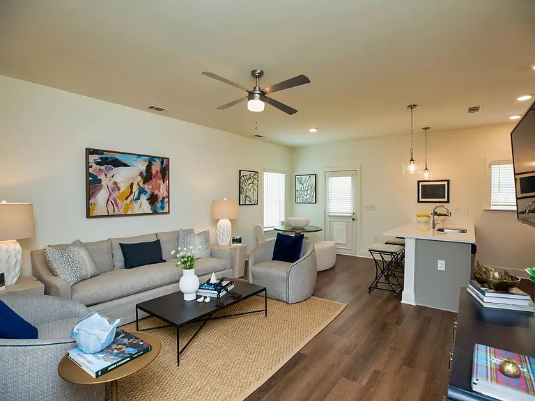 4260 Brevard Blvd — Photo 14