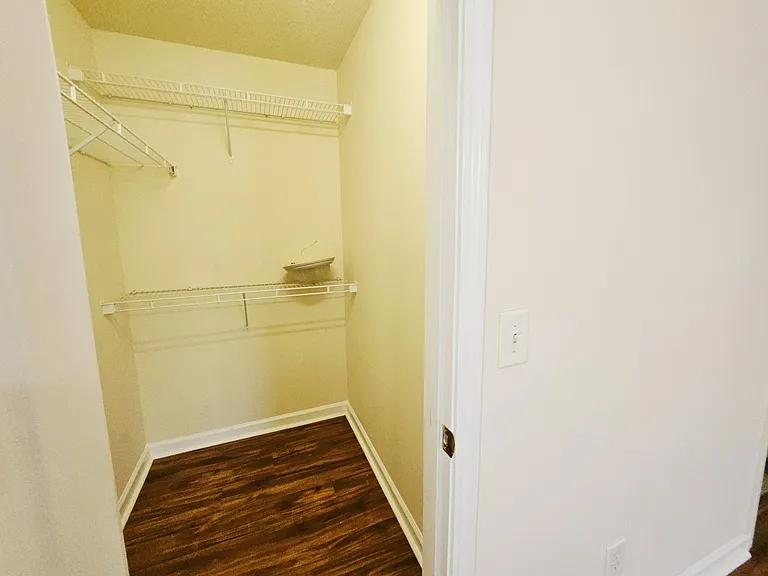 3704 Cotswold Ter #3A — Photo 11