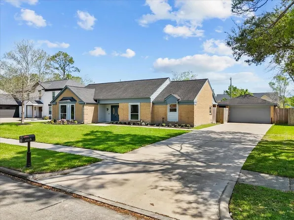 1508 Bayou Oak Dr, Friendswood, TX 77546