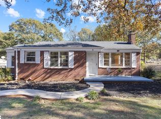 8 Linda Ln, Greenville, SC 29617