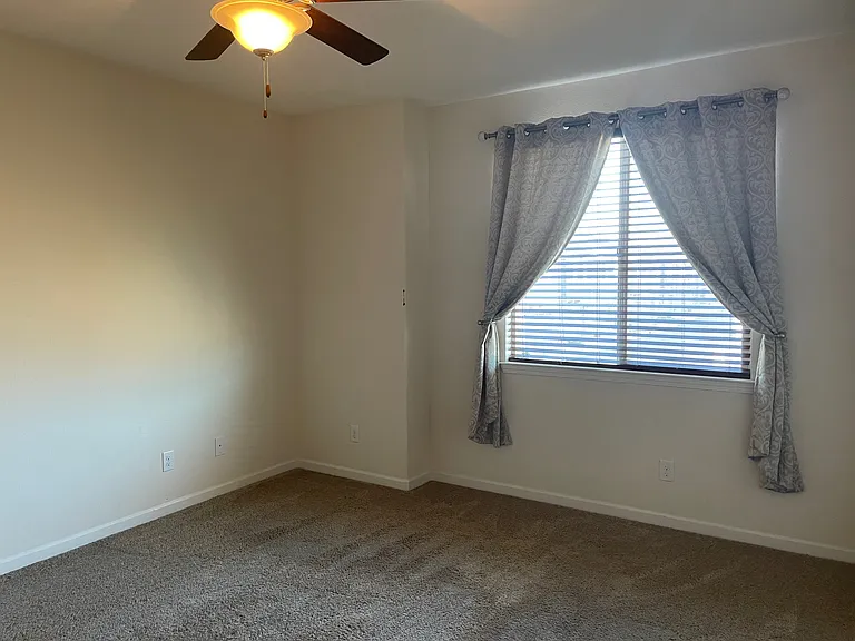 1009 Arbor Rd — Photo 8
