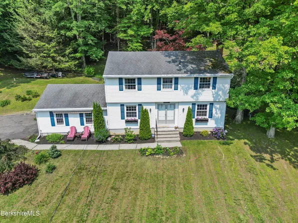 785 E New Lenox Rd, Pittsfield, MA 01201