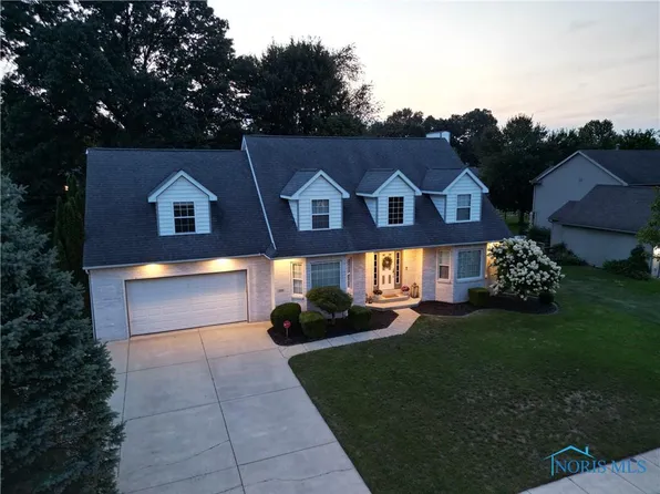 138 Manakiki Dr, Holland, OH 43528