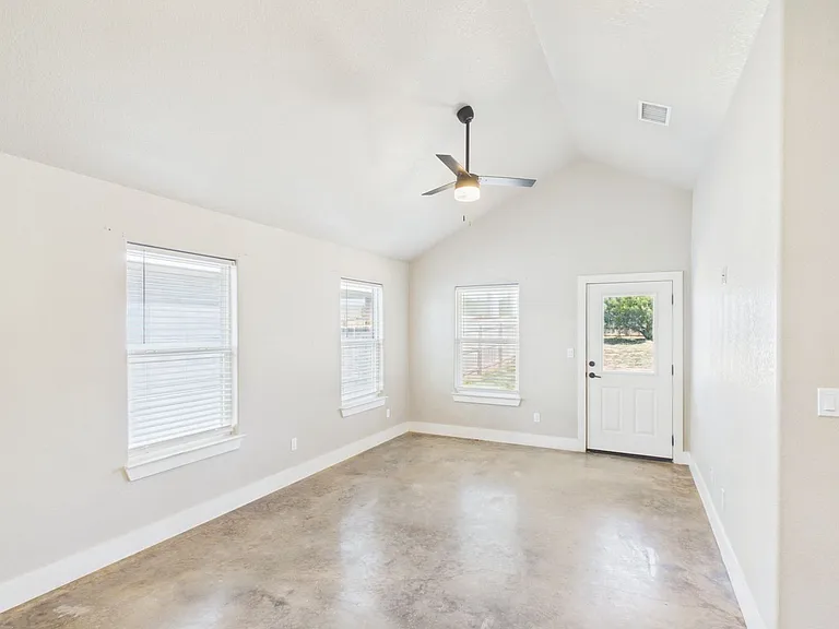 124 Feather Way — Photo 10