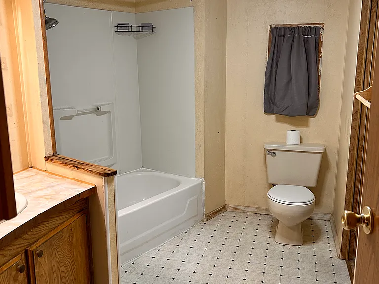 51356 Huntington Rd #4 — Photo 9