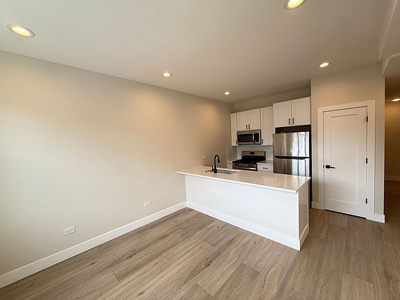 3rd image of 2750 W Francis Pl #1