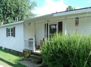 9190 Maple St SW, Stoutsville, OH