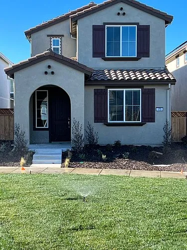 175 E Rodbell Ln Photo 1
