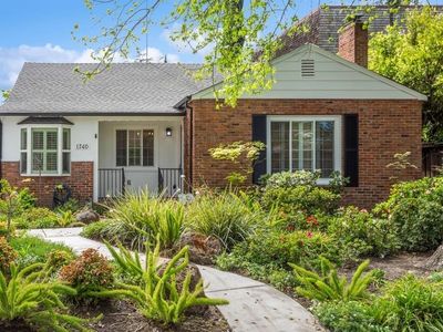 1740 10th Ave, Sacramento, CA, 95818