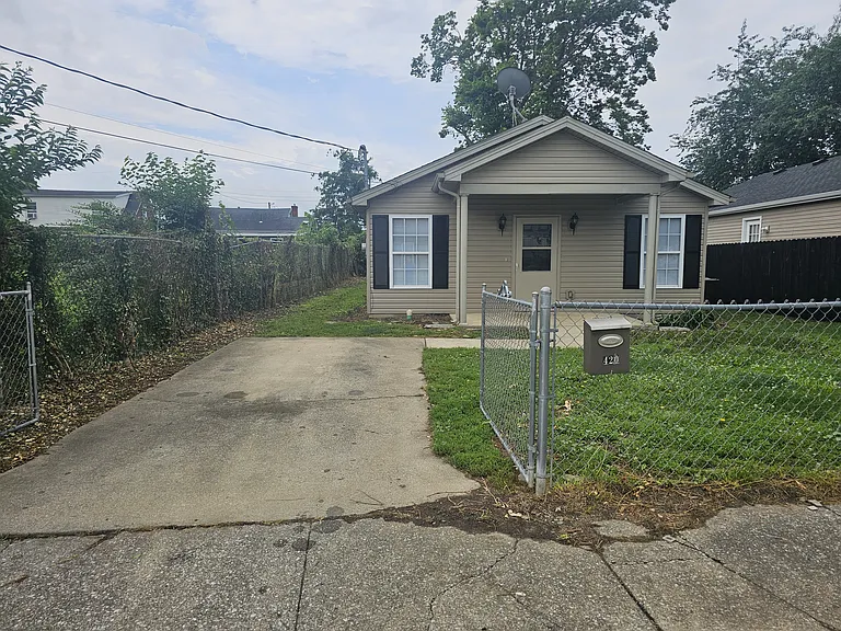 420 Orange St — Photo 2