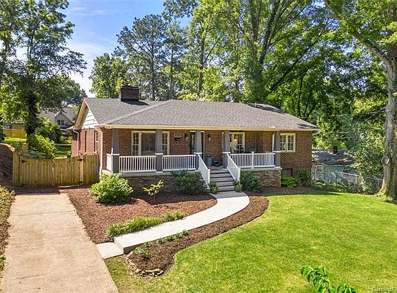 4th image of 2512 Yadkin Ave
