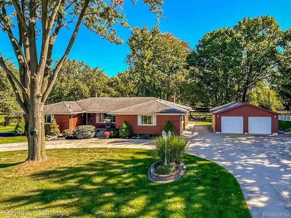 29734 Drake Rd, Farmington Hills, MI 48331