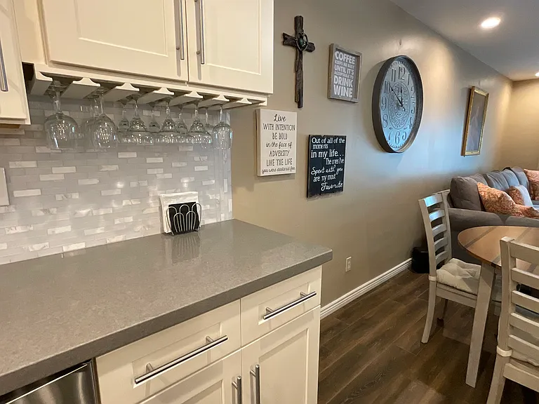 201 Riverfront Dr #18 — Photo 46