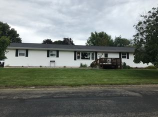 844 Valley Ct, Lancaster, WI 53813