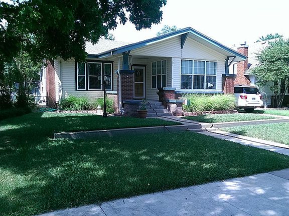 2nd image of 204 E 15th Ave