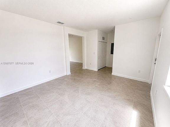 4th image of 2608 SE 25th Rd
