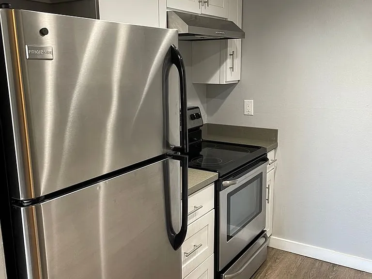 Seattle View Apartments — Photo 22