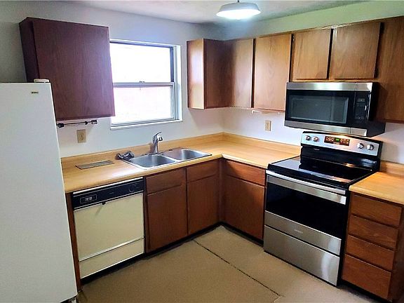 3rd image of 6157 Little Creek Ct