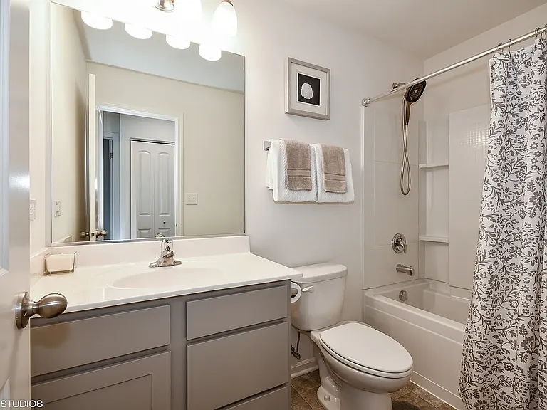 906 Bradford Dr — Photo 12