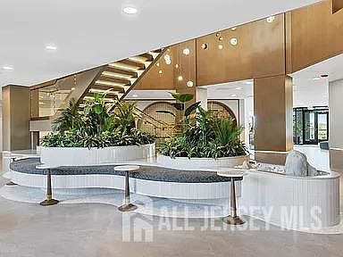 5th image of 2000 Schindler Dr S