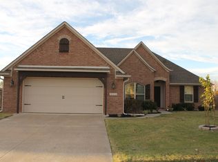 3882 W Mountain View Dr, Fayetteville, AR 72704