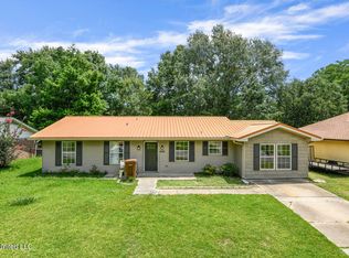 692 Valerie Dr, Biloxi, MS 39532