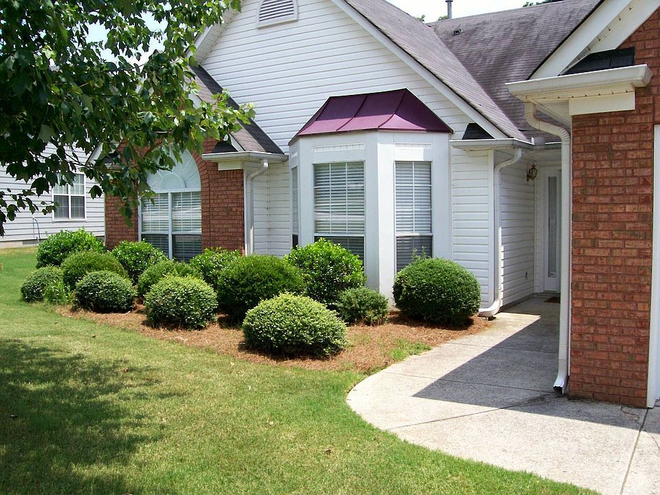 Fabulous Browning Chase Community in Tucker!