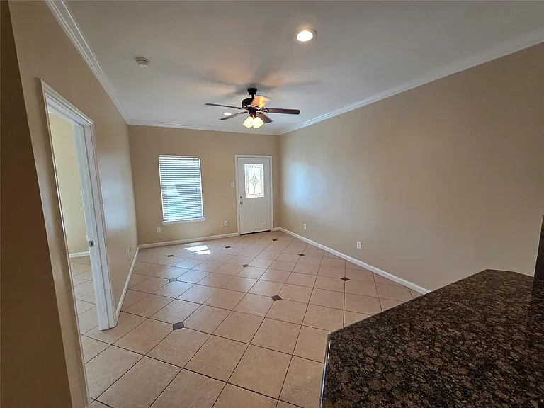 928 Runneburg Rd — Photo 8