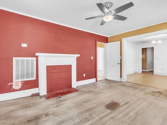 5th image of 10 Eastlan Dr