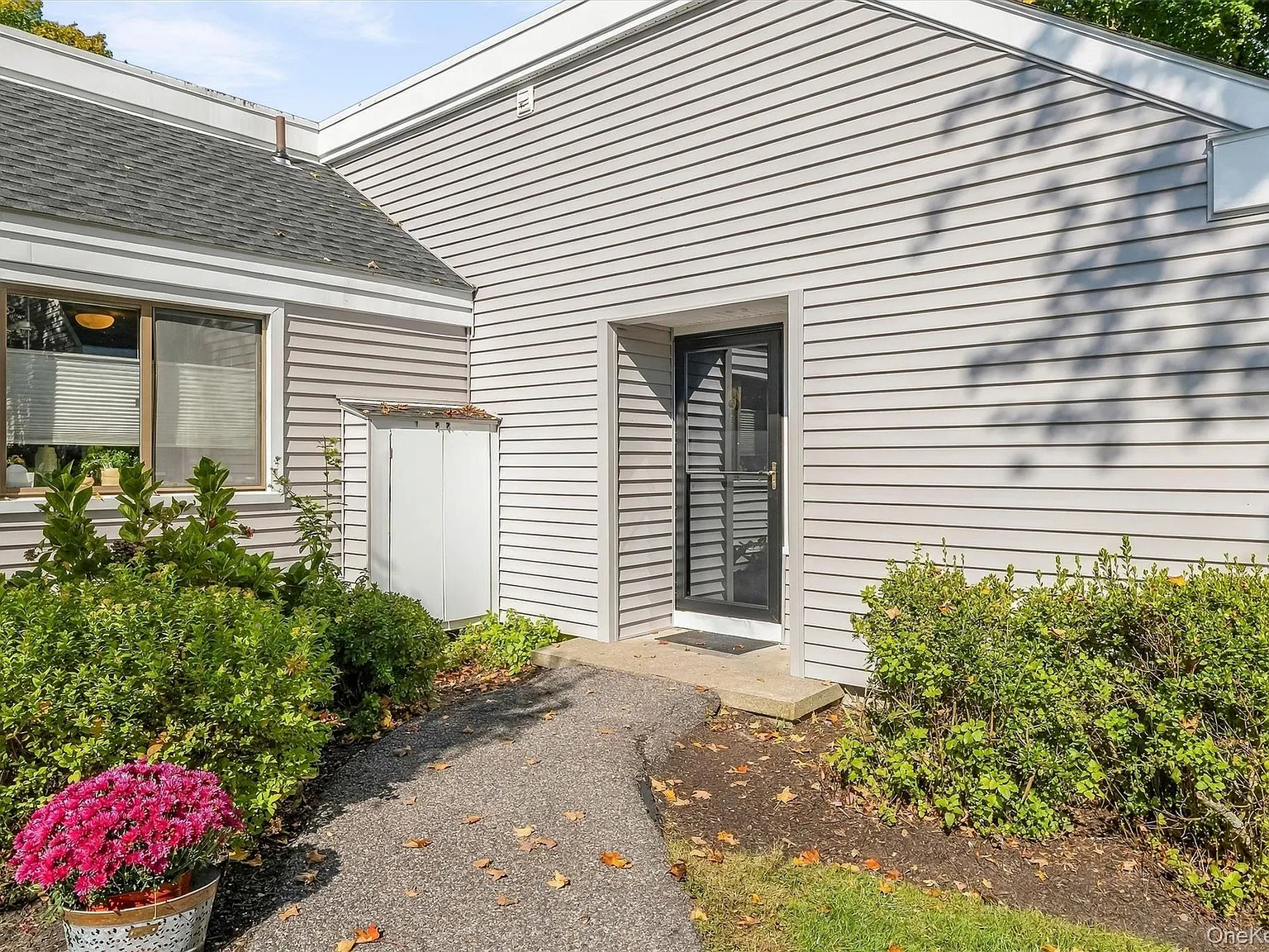 1 bed, 1.0 bath, 1340 sqft, $3,650 — Photo 2