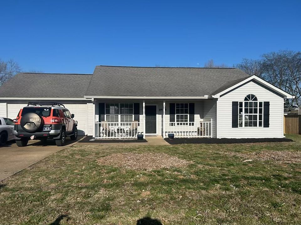1st image of 2732 Belle Meade Pl