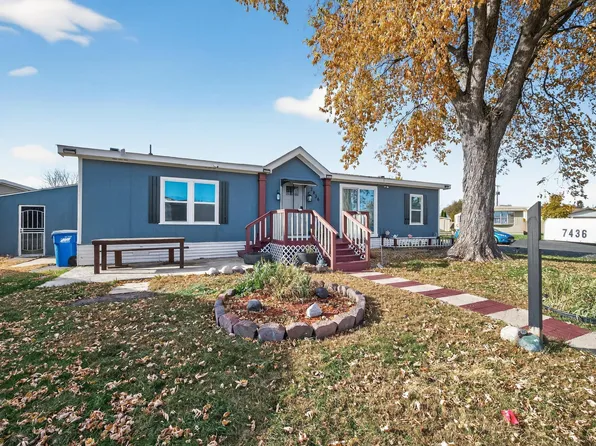 7436 W Cir NE, Fridley, MN 55432