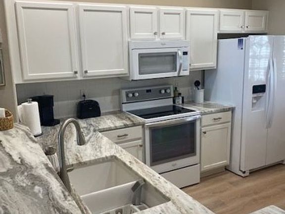 3rd image of 16421 Millstone Cir Unit 304