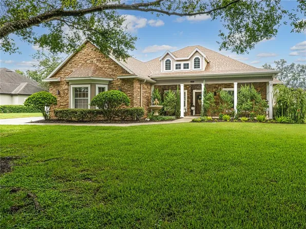 23247 Oak Cluster Dr, Sorrento, FL 32776