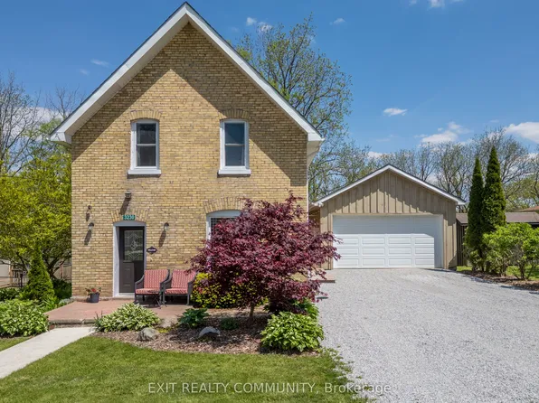 3230 Church St, Brooke Alvinston, ON N0N 1A0