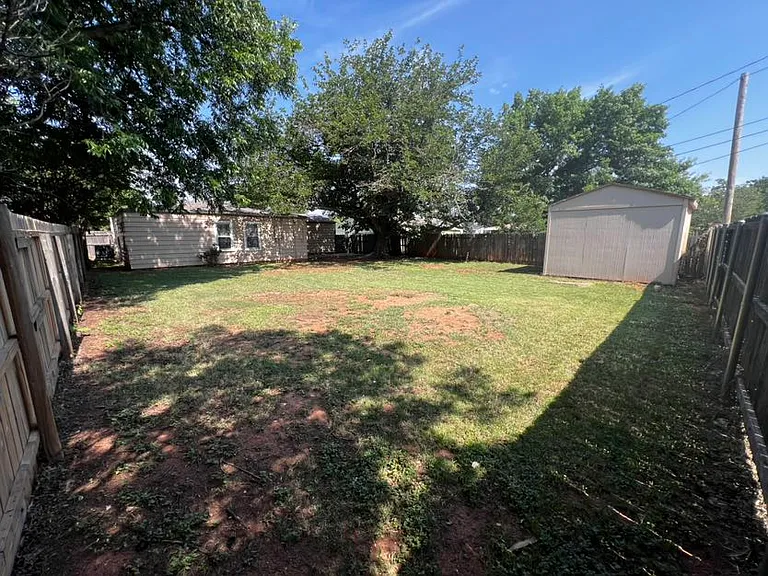 233 Westridge Dr — Photo 15