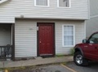 396 E Varsity Ln, Bloomington, IN 47408