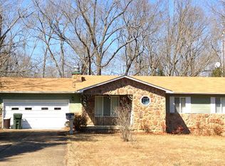 30 Circle Dr, Big Sandy, TN 38221