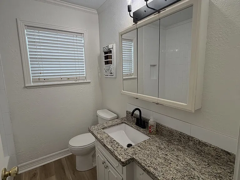 2720 Avenue M — Photo 11