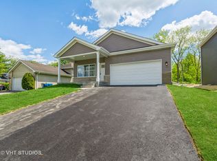 180 W 37th Pl, Steger, IL 60475