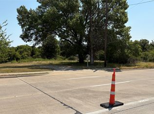 4560 N University Hills Blvd, Lancaster, TX 75134