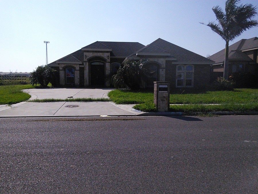 1st image of 716 E Canela Ave