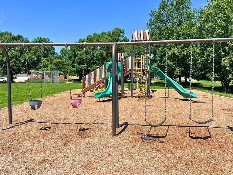 2509 Hollyhock Dr — Photo 66
