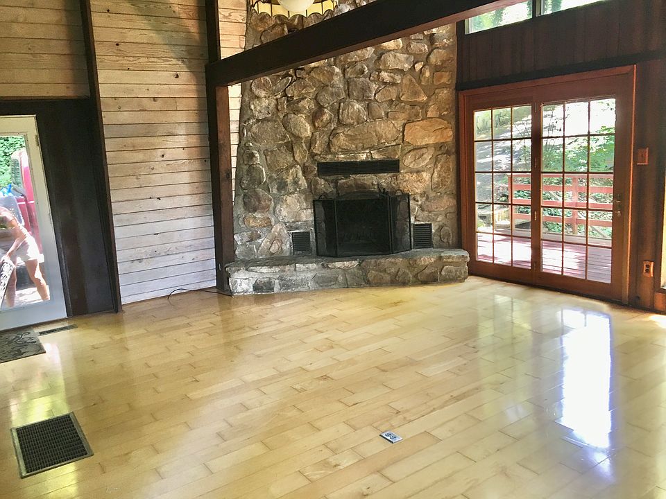 1st image of 1466 Johnathan Dr