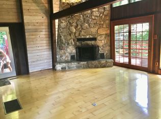 1466 Johnathan Dr, Louisville, TN 37777