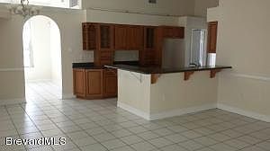 5th image of 922 Pelican Ln